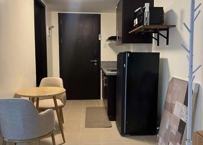 Reign Escape Apartamento Manila